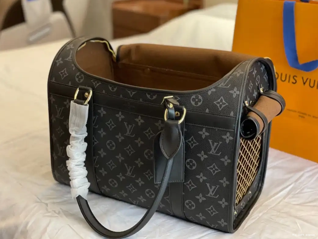 CUSTOM PET BAG LV 0524